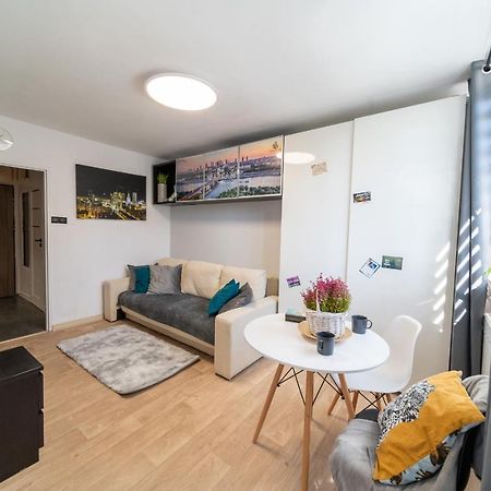 Metro Lux Home Apartment Warszawa Exteriör bild