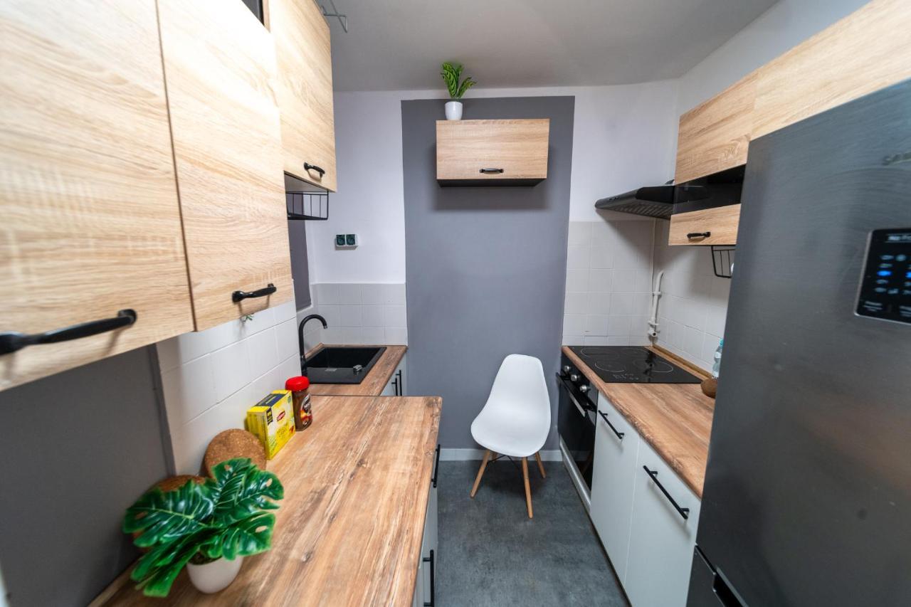 Metro Lux Home Apartment Warszawa Exteriör bild