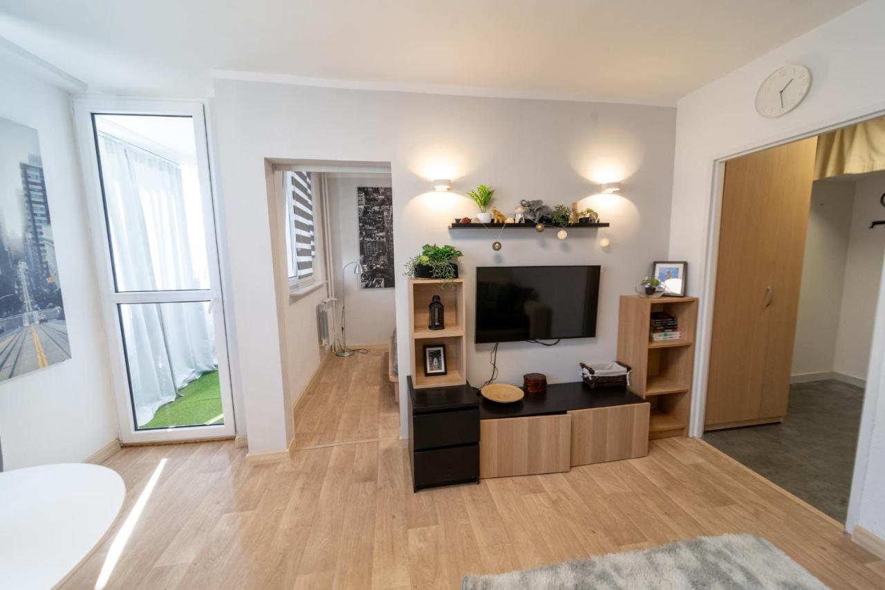 Metro Lux Home Apartment Warszawa Exteriör bild